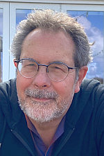 Stefan Bayer